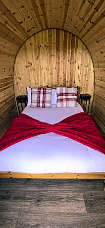 Pod-Traditional-Communal washrooms-Countryside view