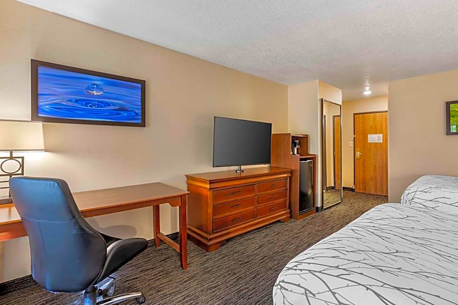 Best Western Plus Landmark Inn