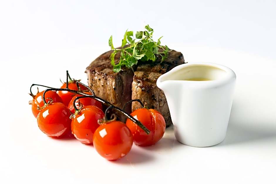 De Rougemont Manor Hotel