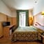 Hotel Mary