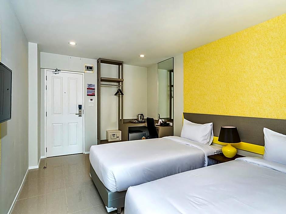 Zircon Hotel