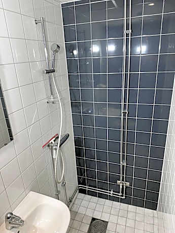 Bed in 6-Bed Mixed Dormitory Room