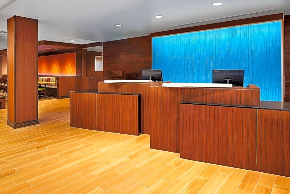 Fairfield Inn & Suites by Marriott Fresno Yosemite International Airport