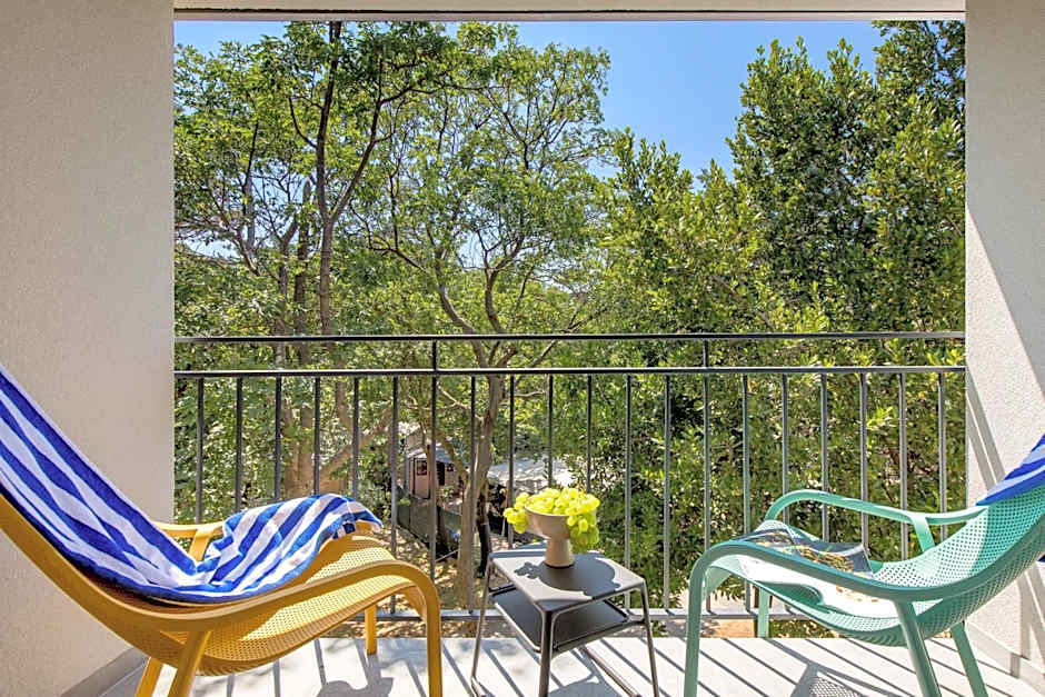 Holiday Homes Oštro