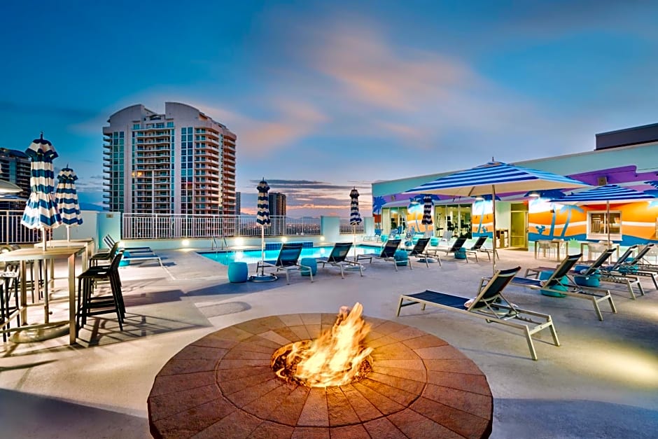 SpringHill Suites by Marriott Las Vegas Convention Center