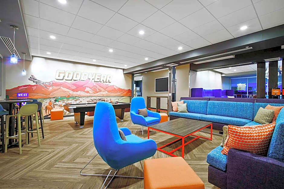 Tru By Hilton Goodyear Phoenix West