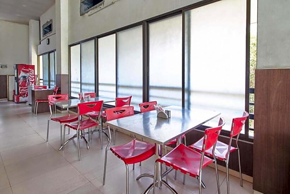 Hotel Adi – Nagpur, OH