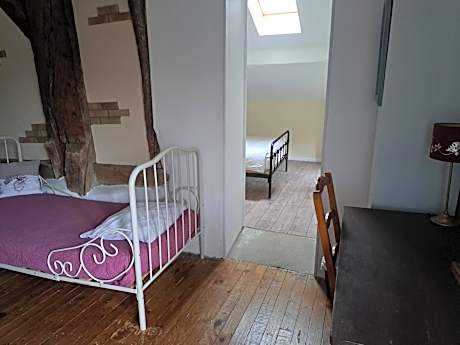 Two Connecting Double Rooms Apartment