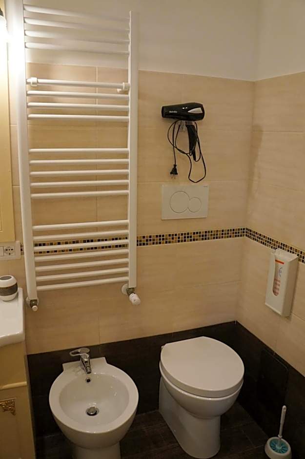 Pope's Suites