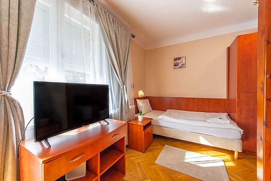 Korona Panzio Budapest