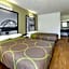Super 8 by Wyndham Fort Smith