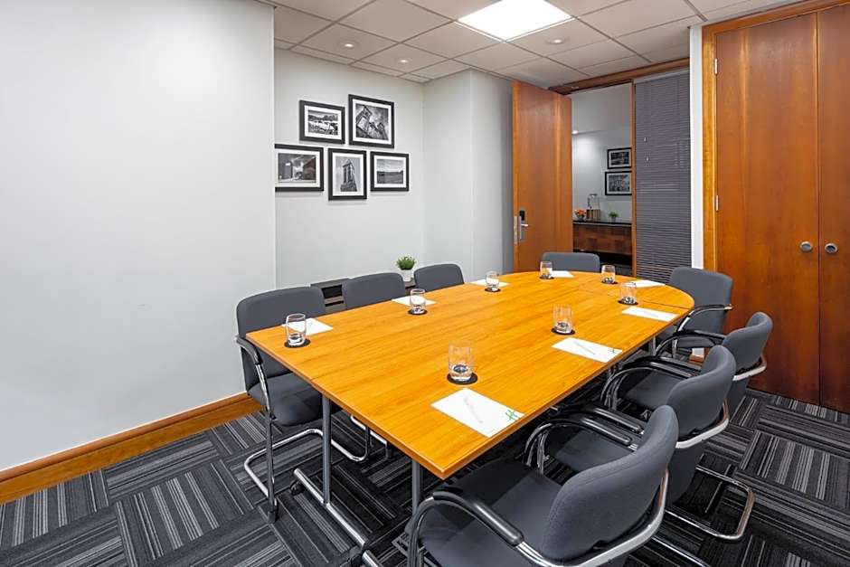 Holiday Inn High Wycombe M40 Jct.4 By IHG