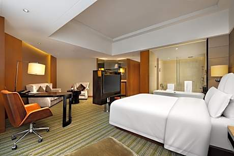 Junior King Suite