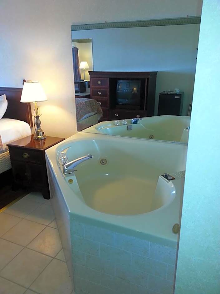 Days Inn by Wyndham Maumee/Toledo