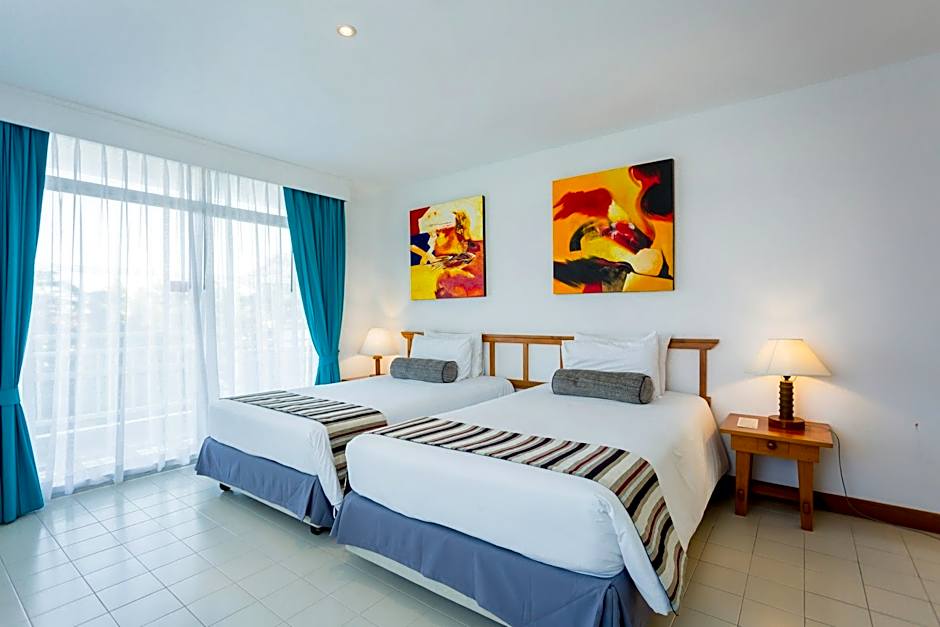 Waterfront Suites Phuket By Centara