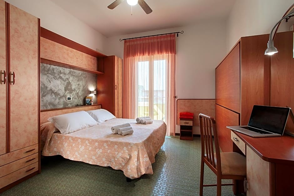 Hotel Sandra