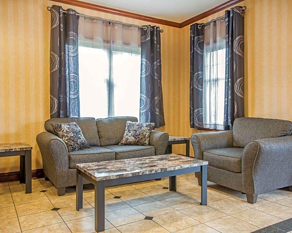 Econo Lodge Glens Falls - Lake George