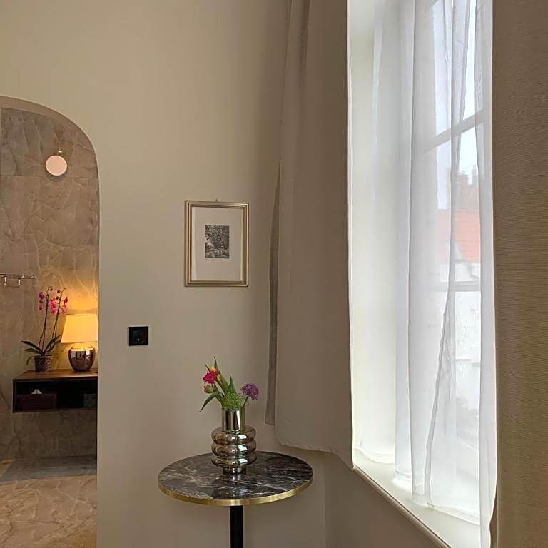 Augusto a beautifully restored historic townhouse in the heart of Bruges