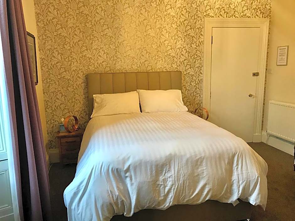 Ravenswood Guest House
