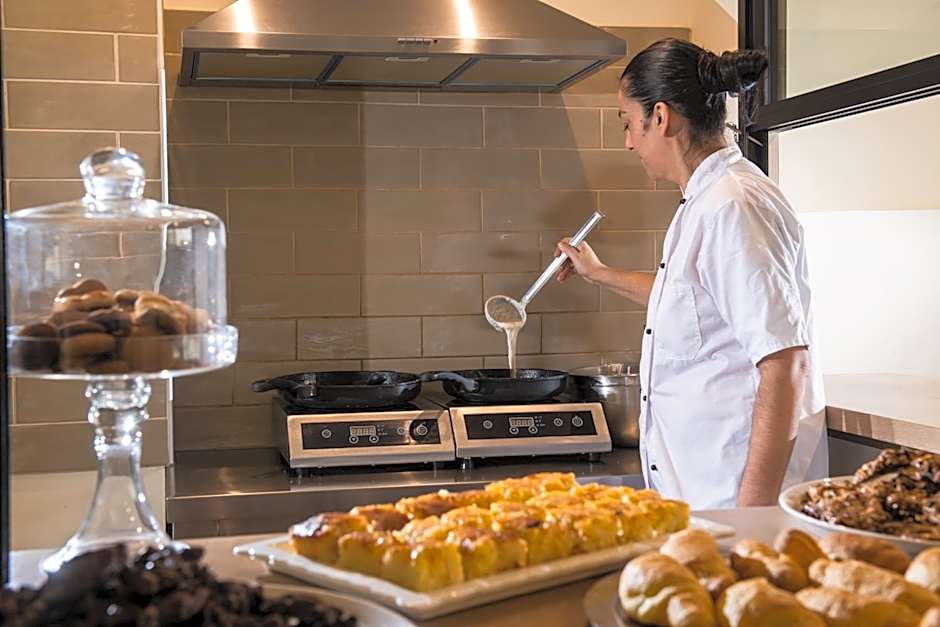 Infinity City Boutique Hotel