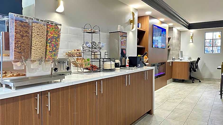 La Quinta Inn & Suites by Wyndham Huntsville Research Park