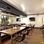 Independence Square 300, Nice Hotel Room with Great Views, Location & Rooftop Hot Tub!
