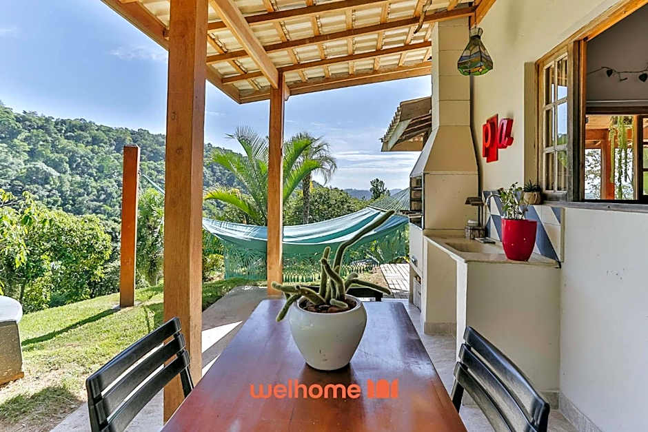 Casa em Mairinque com Piscina e Área Verde