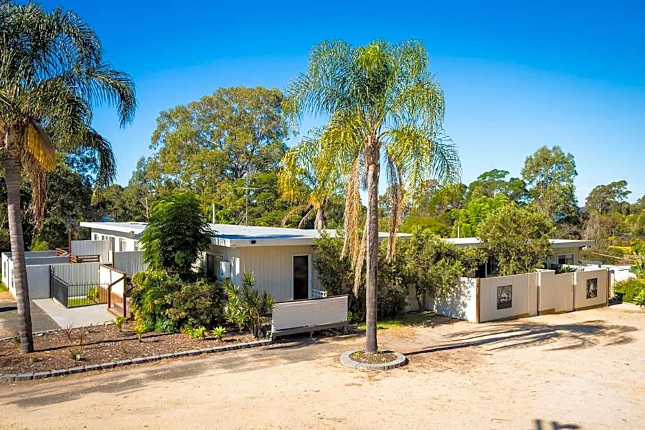 Top of the Lake Holiday Units