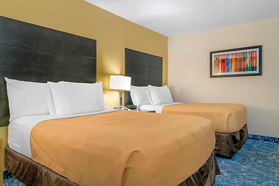 Quality Inn & Suites Banquet Center