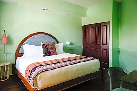King Suite (Self Check-in with Virtual Front Desk)