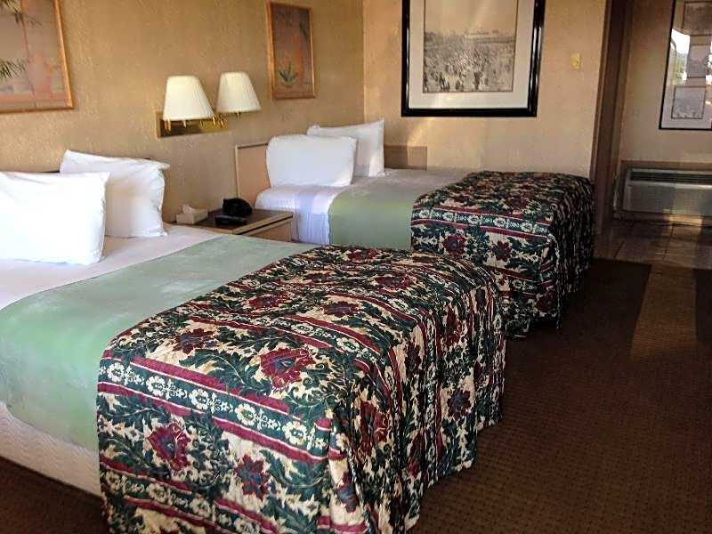 Forest Hill Inn