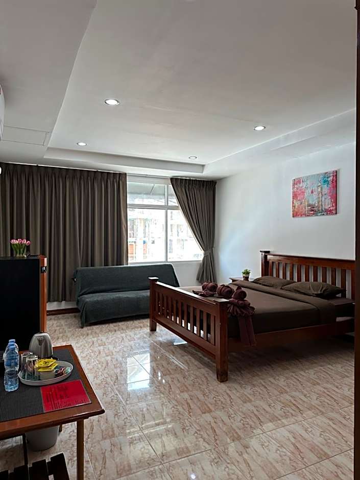 BT hotel Kata Beach
