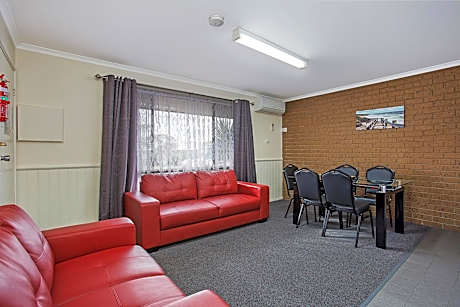 Warrnambool Motel and Holiday Park