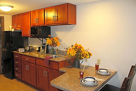 Crystal Springs Inn And Suites
