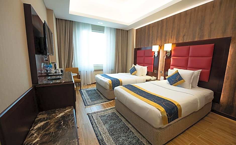 Ramee Guestline Hotel