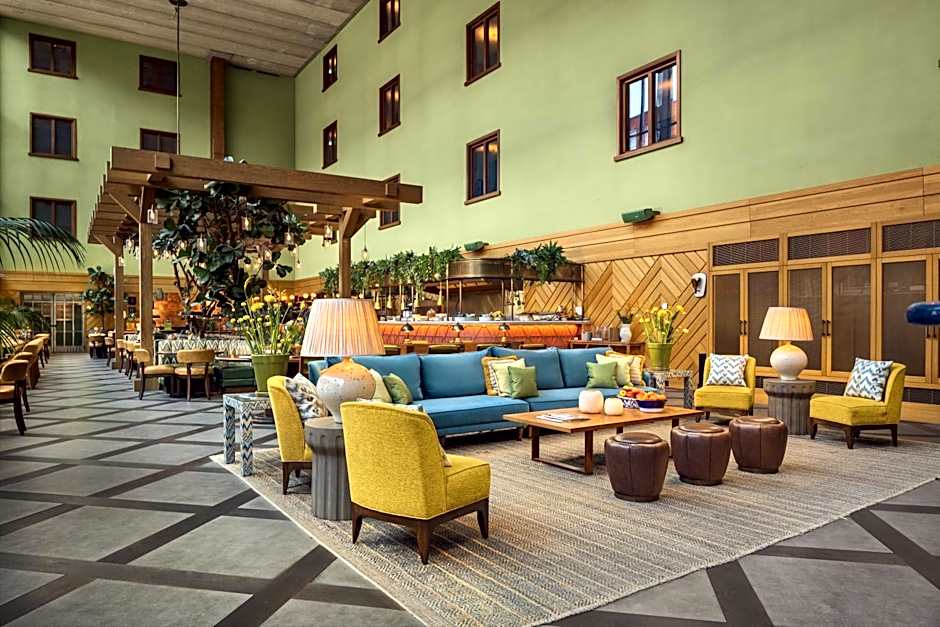 The July - Boat & Co