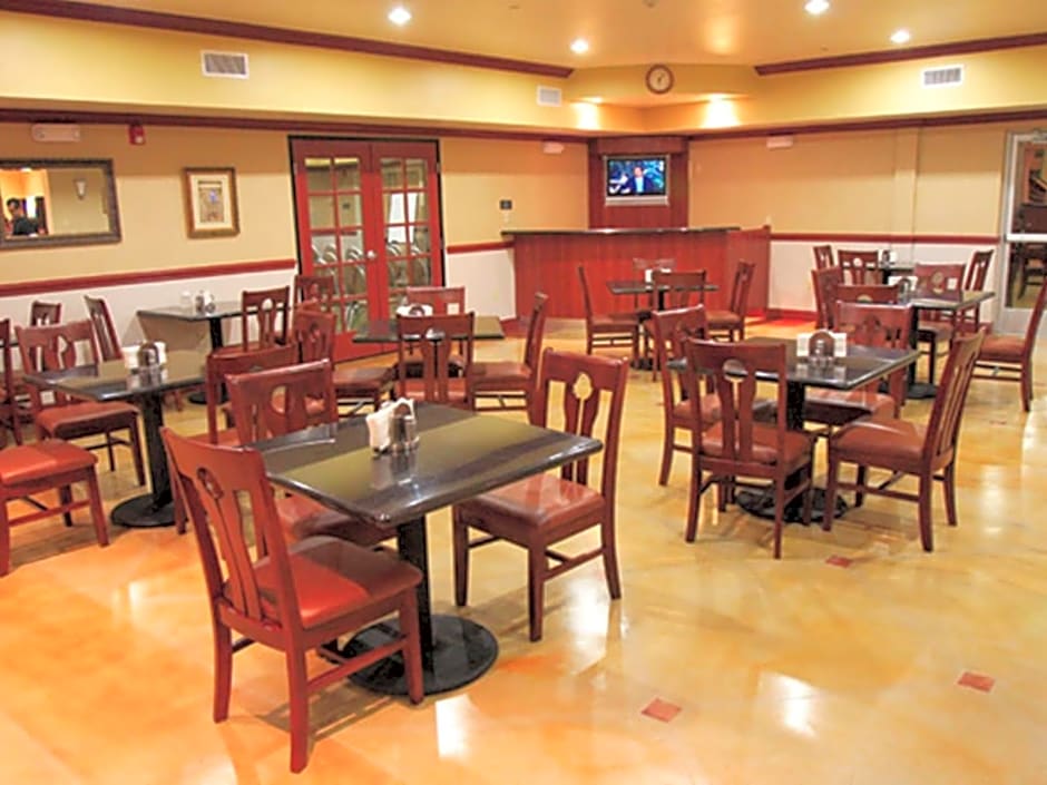 Holiday Inn Express Hotel & Suites Bakersfield Central By IHG
