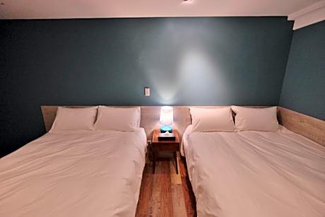 Classic Quadruple Room