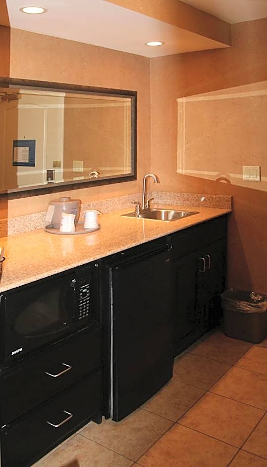 Hampton Inn By Hilton & Suites Barstow