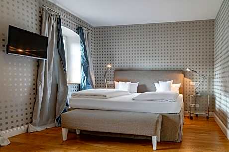 Standard Junior Suite (Annex)