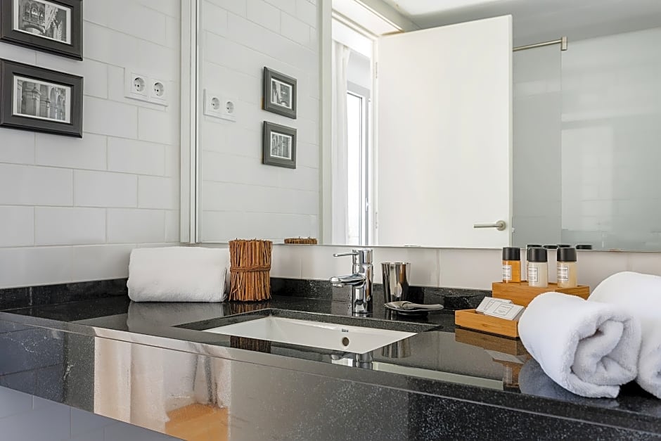 Urban Districs Apartments Rambla Suite & Pool