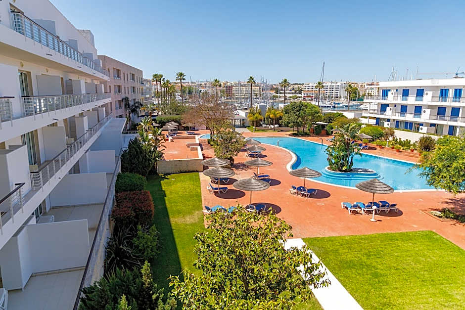 Marina Club Suite Hotel
