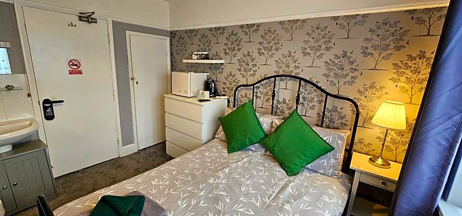 The Roslyn Guest House