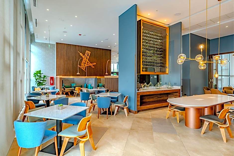 Courtyard by Marriott Santiago Airport