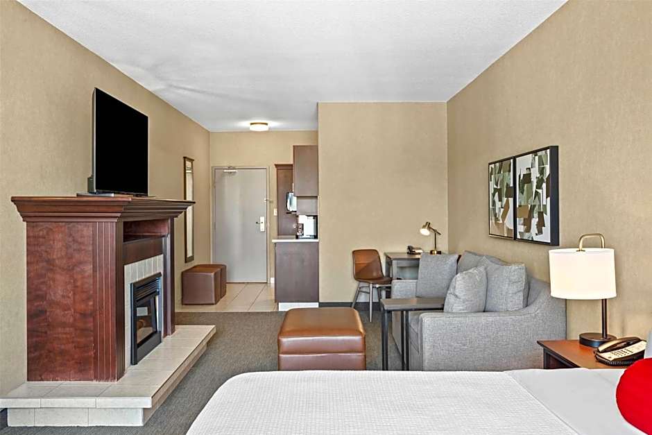 Ramada by Wyndham Drumheller Hotel & Suites