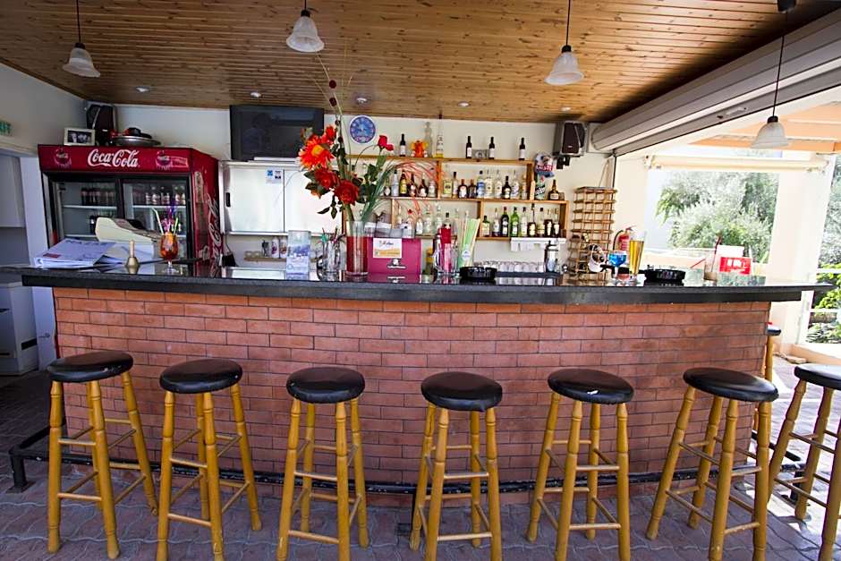 Mythos- Platanias- Hotel -Apts