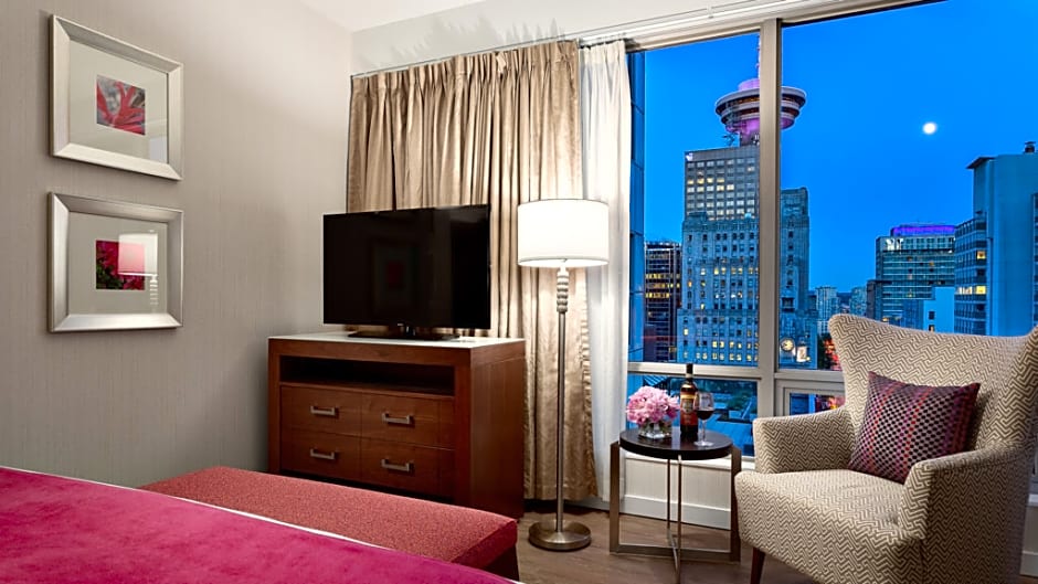 Auberge Vancouver Hotel