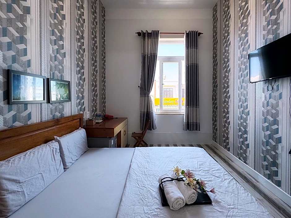 Photo 1 of 28 of Chan Hotel Dao Phu Quy