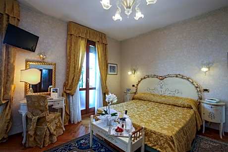 Superior Double with San Marco View and Terrace