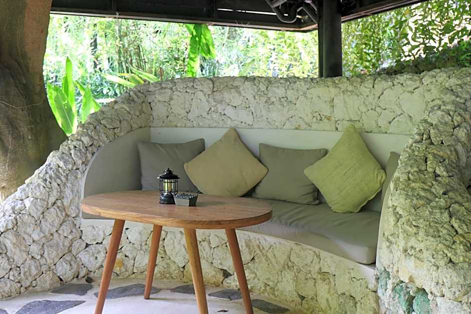 Roots Tree House